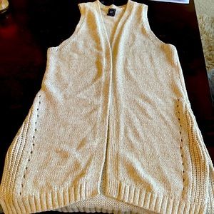 Gap Cotton Sweater vest. In great condition.